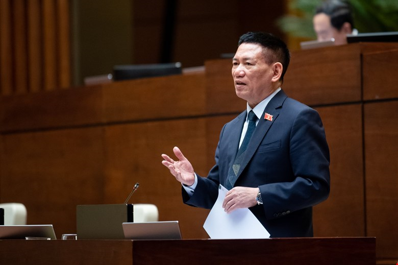 Ủy ban Thường vụ Quốc hội tiến hành chất vấn Bộ trưởng Bộ Tài chính